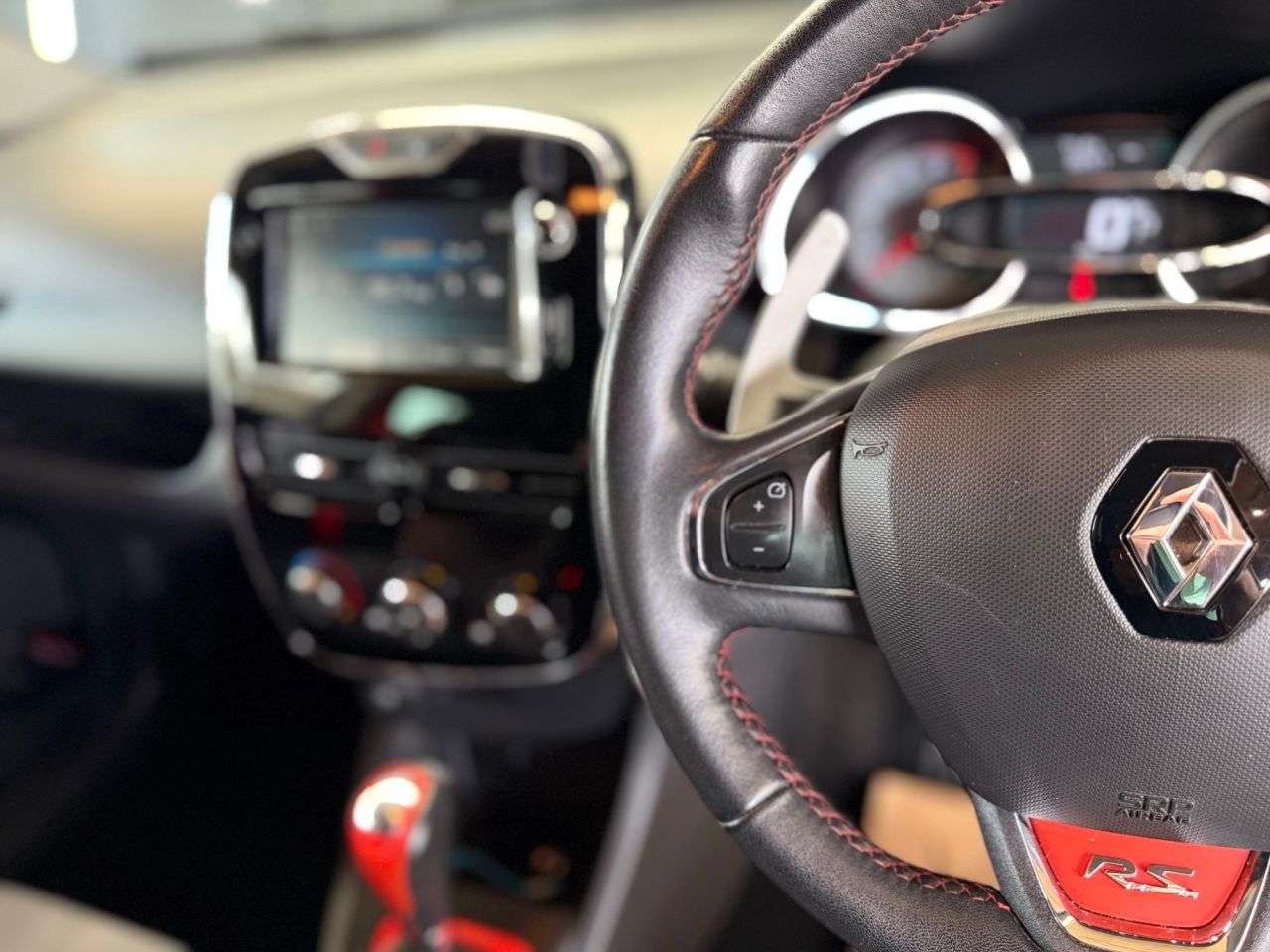 2014 RENAULT CLIO 2014 RENAULT CLIO