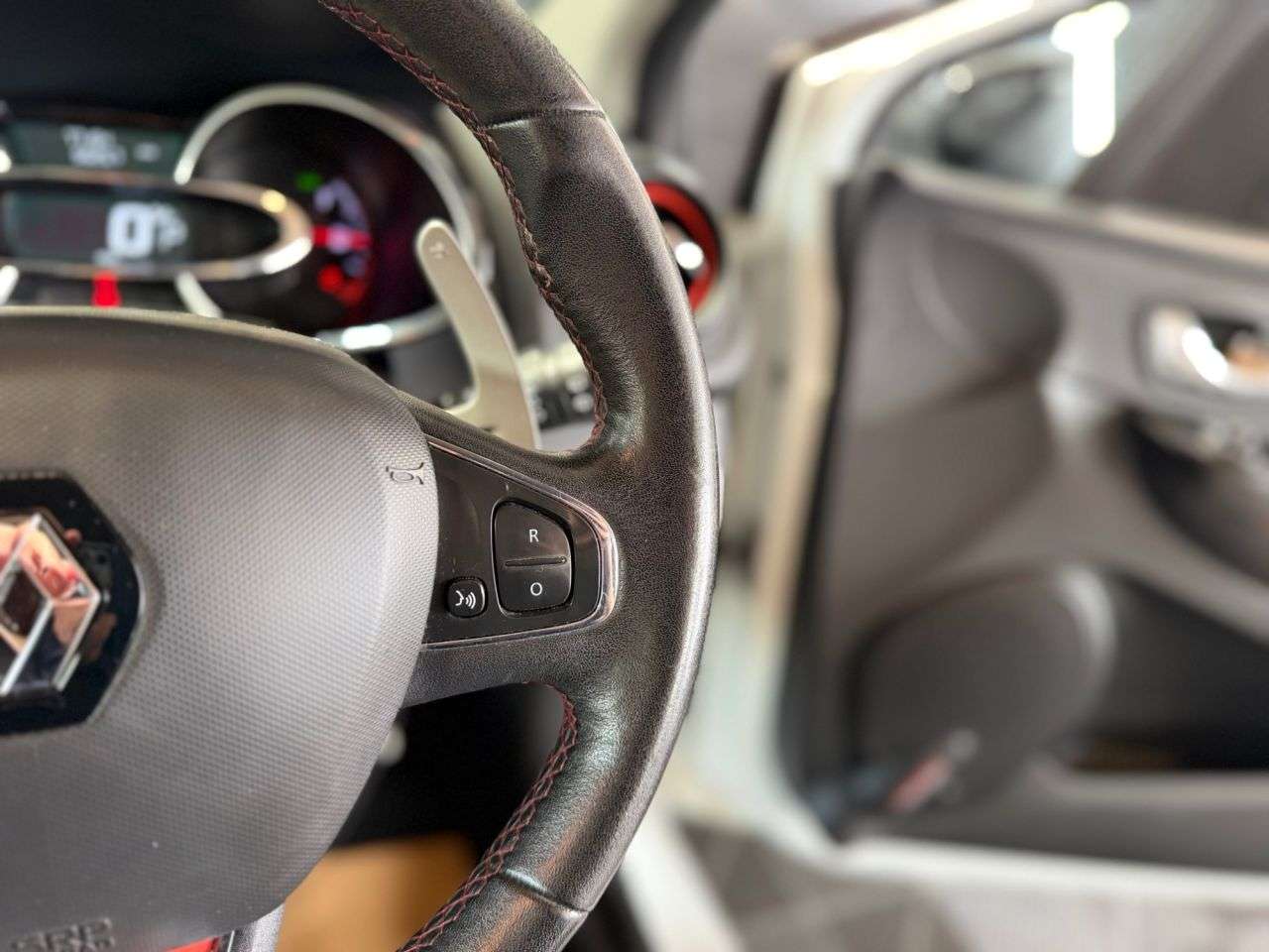 2014 RENAULT CLIO 2014 RENAULT CLIO