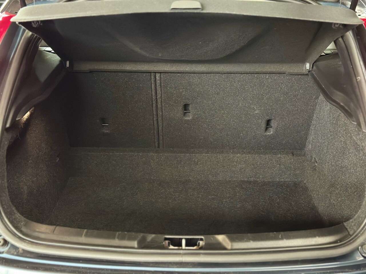 2018 VOLVO V40 2018 VOLVO V40