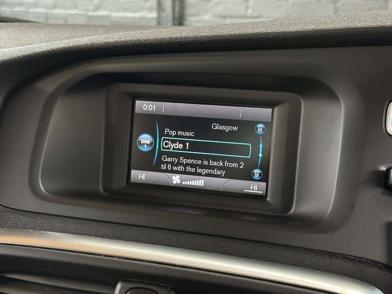 2018 VOLVO V40 2018 VOLVO V40