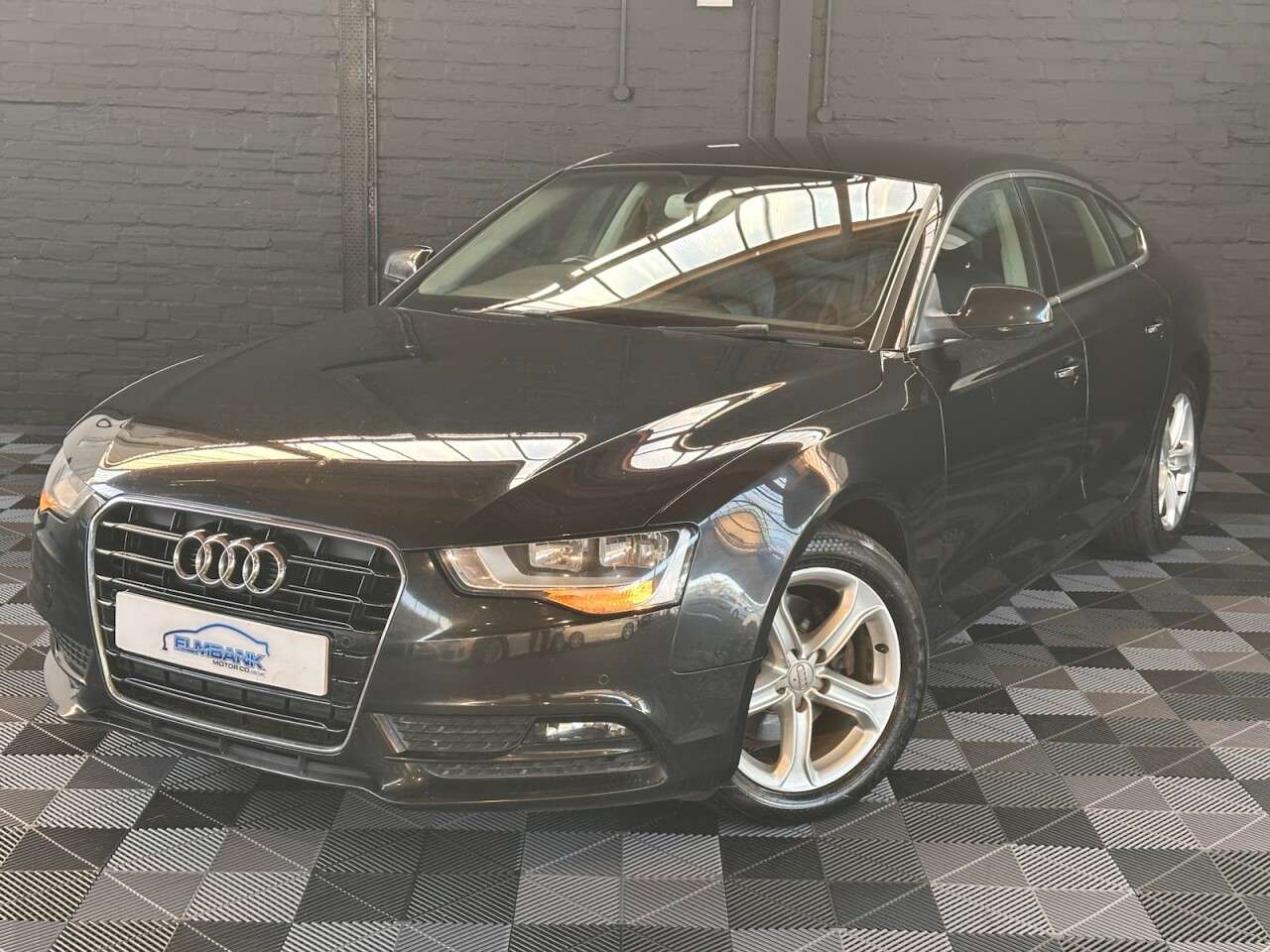 A 2015 AUDI A5 2.0 TDI ultra SE Technik Sportback 5dr Diesel Manual Euro 6 (s/s) (136 ps) A 2015 AUDI A5 2.0 TDI ultra SE Technik Sportback 5dr Diesel Manual Euro 6 (s/s) (136 ps)