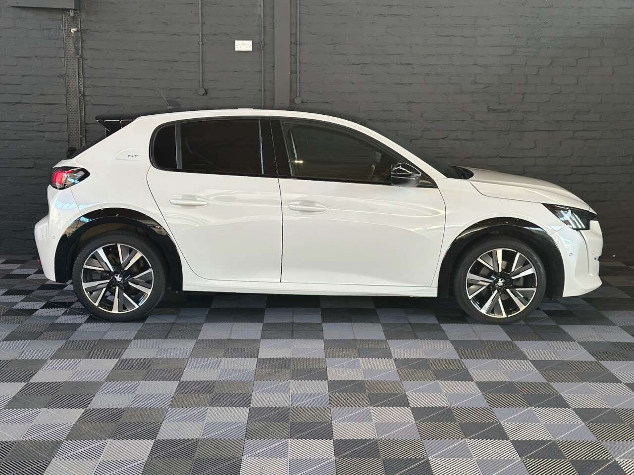 A 2022 PEUGEOT 208 1.2 PureTech GT Hatchback 5dr Petrol EAT Euro 6 (s/s) (100 ps) 8 SPEED AUTO A 2022 PEUGEOT 208 1.2 PureTech GT Hatchback 5dr Petrol EAT Euro 6 (s/s) (100 ps) 8 SPEED AUTO