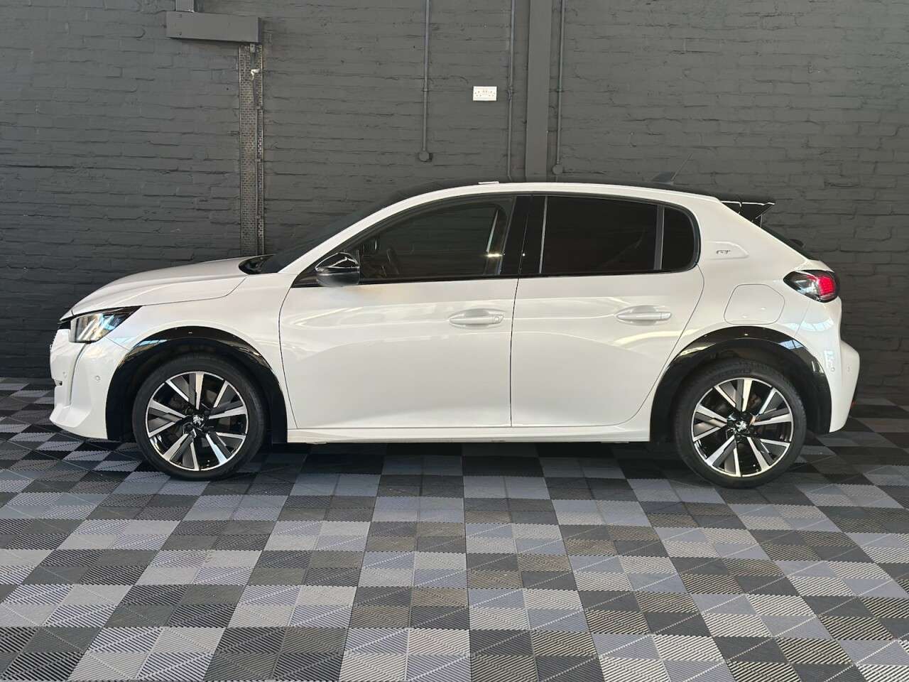 2022 PEUGEOT 208 2022 PEUGEOT 208