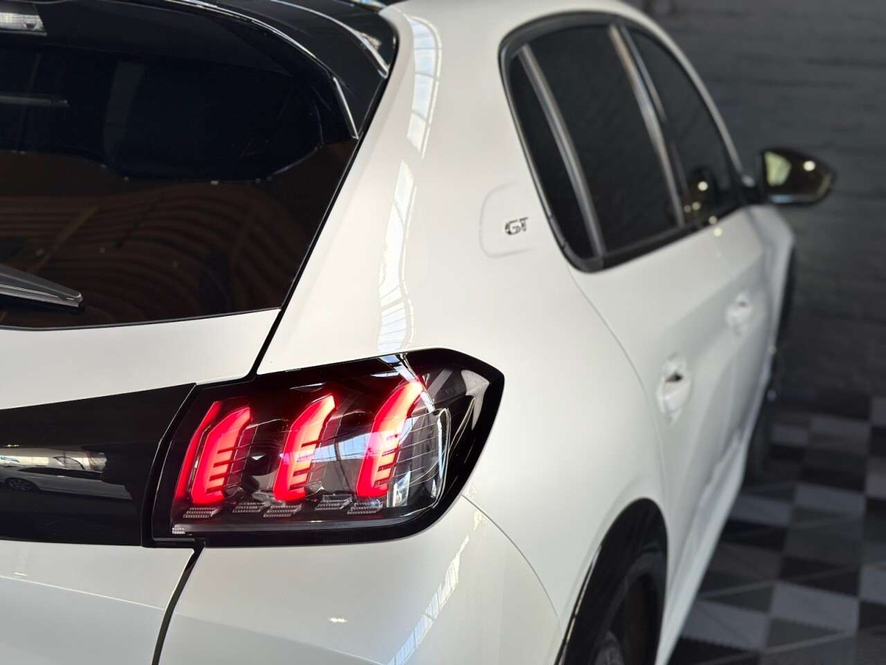 2022 PEUGEOT 208 2022 PEUGEOT 208