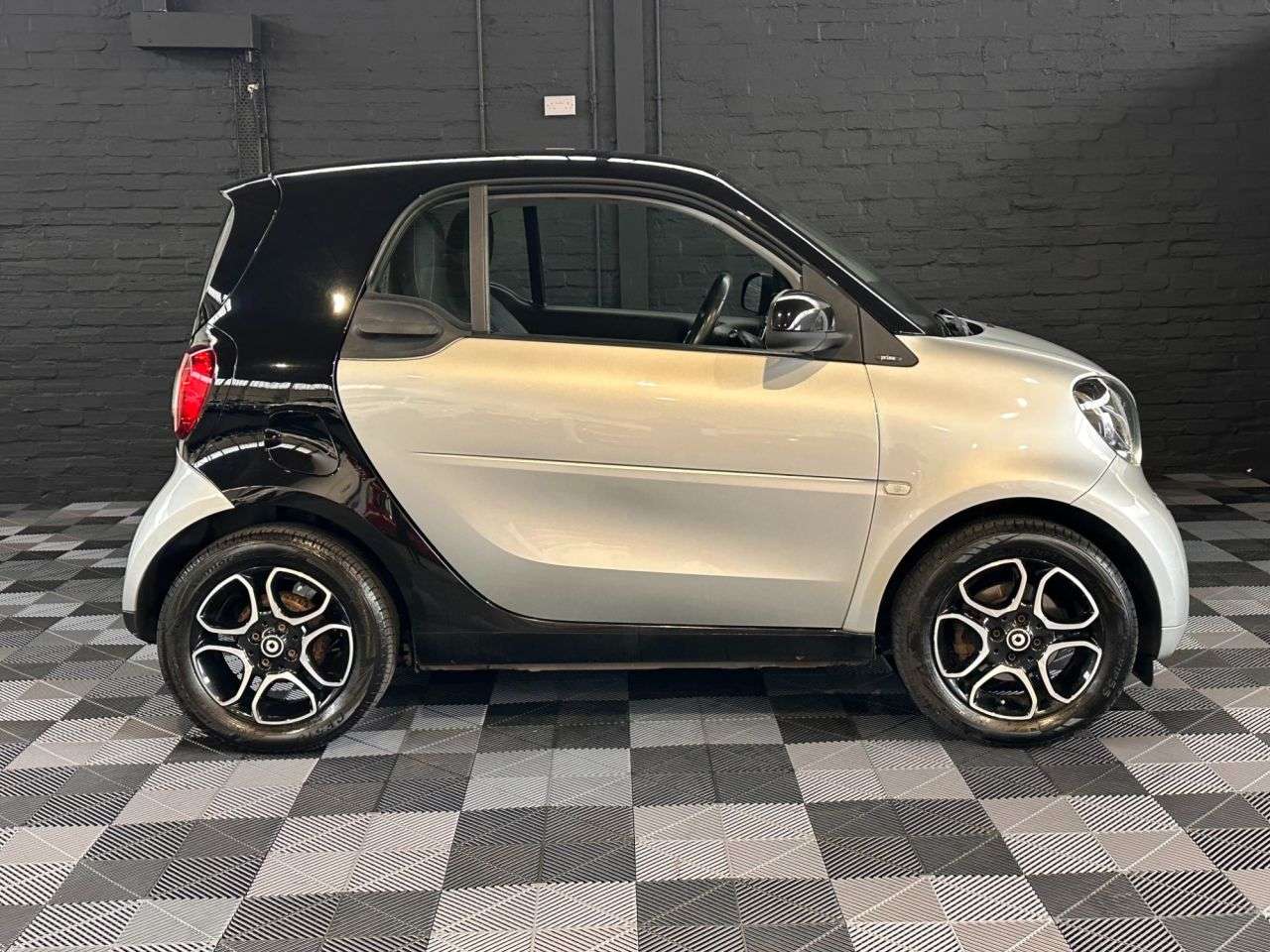 2017 SMART FORTWO 2017 SMART FORTWO