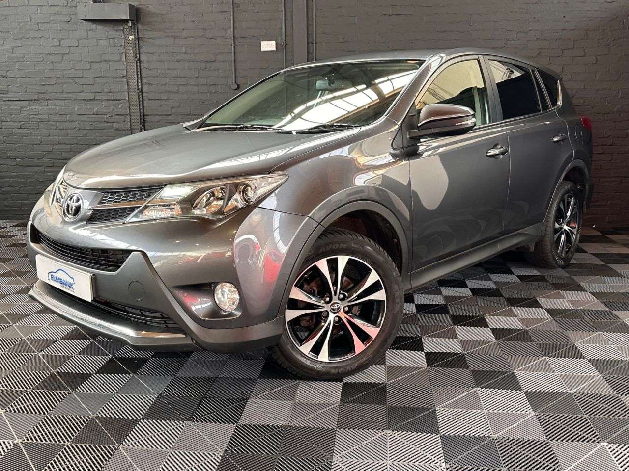 A 2015 TOYOTA RAV4 2.0 D-4D Icon SUV 5dr Diesel Manual 4WD Euro 5 (s/s) (124 ps) 6 SPEED MANUA A 2015 TOYOTA RAV4 2.0 D-4D Icon SUV 5dr Diesel Manual 4WD Euro 5 (s/s) (124 ps) 6 SPEED MANUA