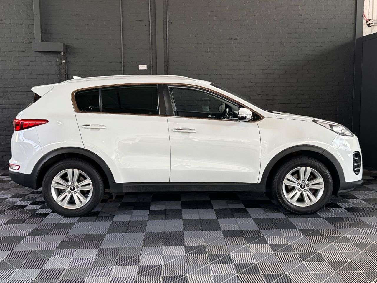 2017 KIA SPORTAGE 2017 KIA SPORTAGE