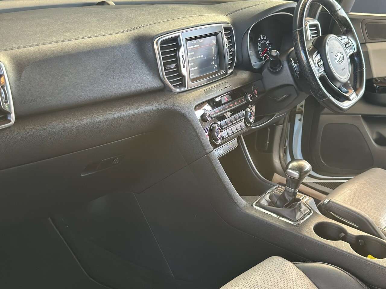 2018 KIA SPORTAGE 2018 KIA SPORTAGE