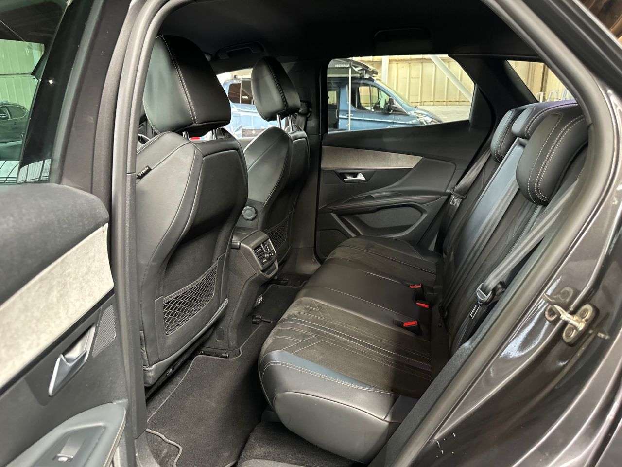 2021 PEUGEOT 3008 2021 PEUGEOT 3008