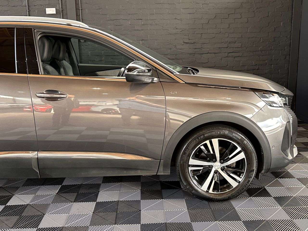 2021 PEUGEOT 3008 2021 PEUGEOT 3008