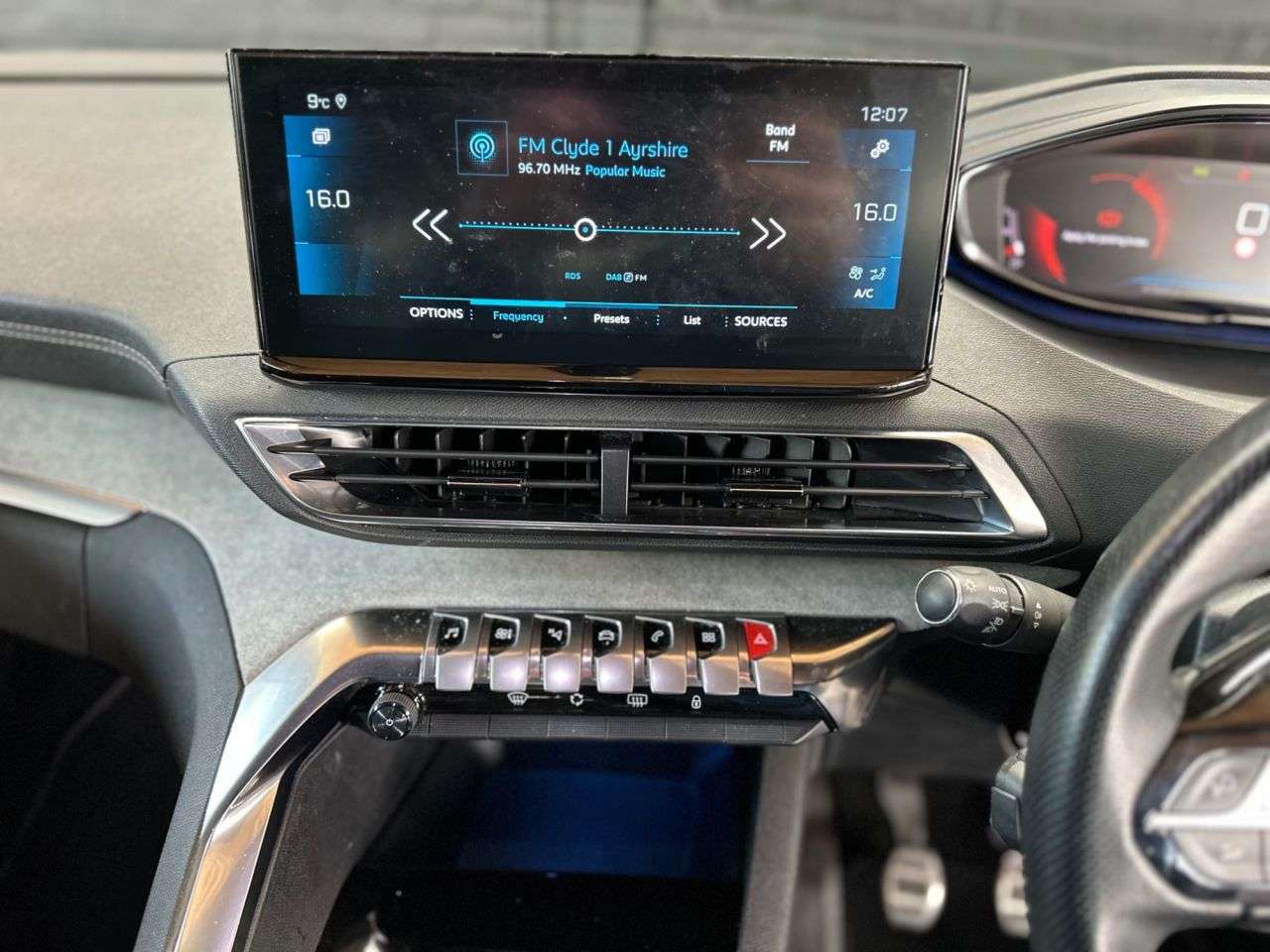 2021 PEUGEOT 3008 2021 PEUGEOT 3008