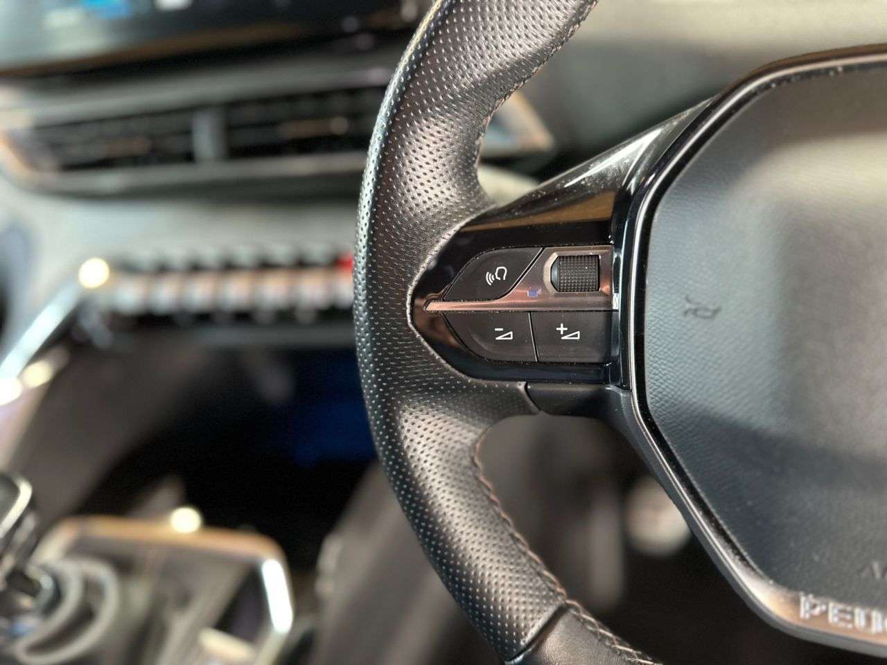 2021 PEUGEOT 3008 2021 PEUGEOT 3008