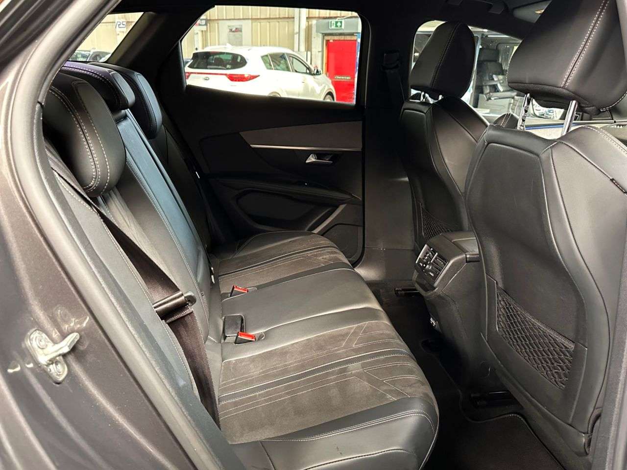 2021 PEUGEOT 3008 2021 PEUGEOT 3008