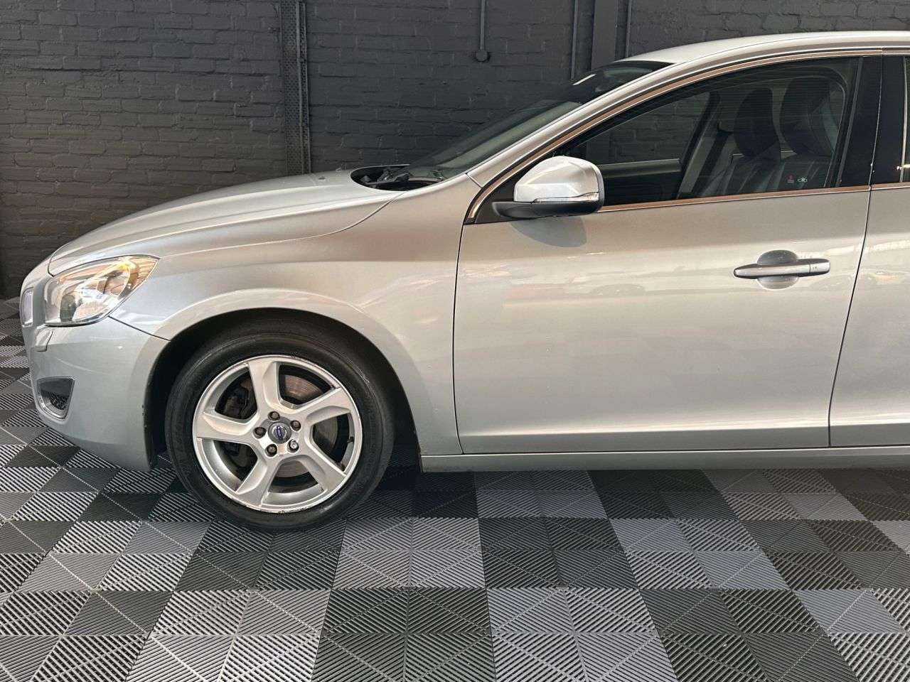 2011 VOLVO S60 2011 VOLVO S60