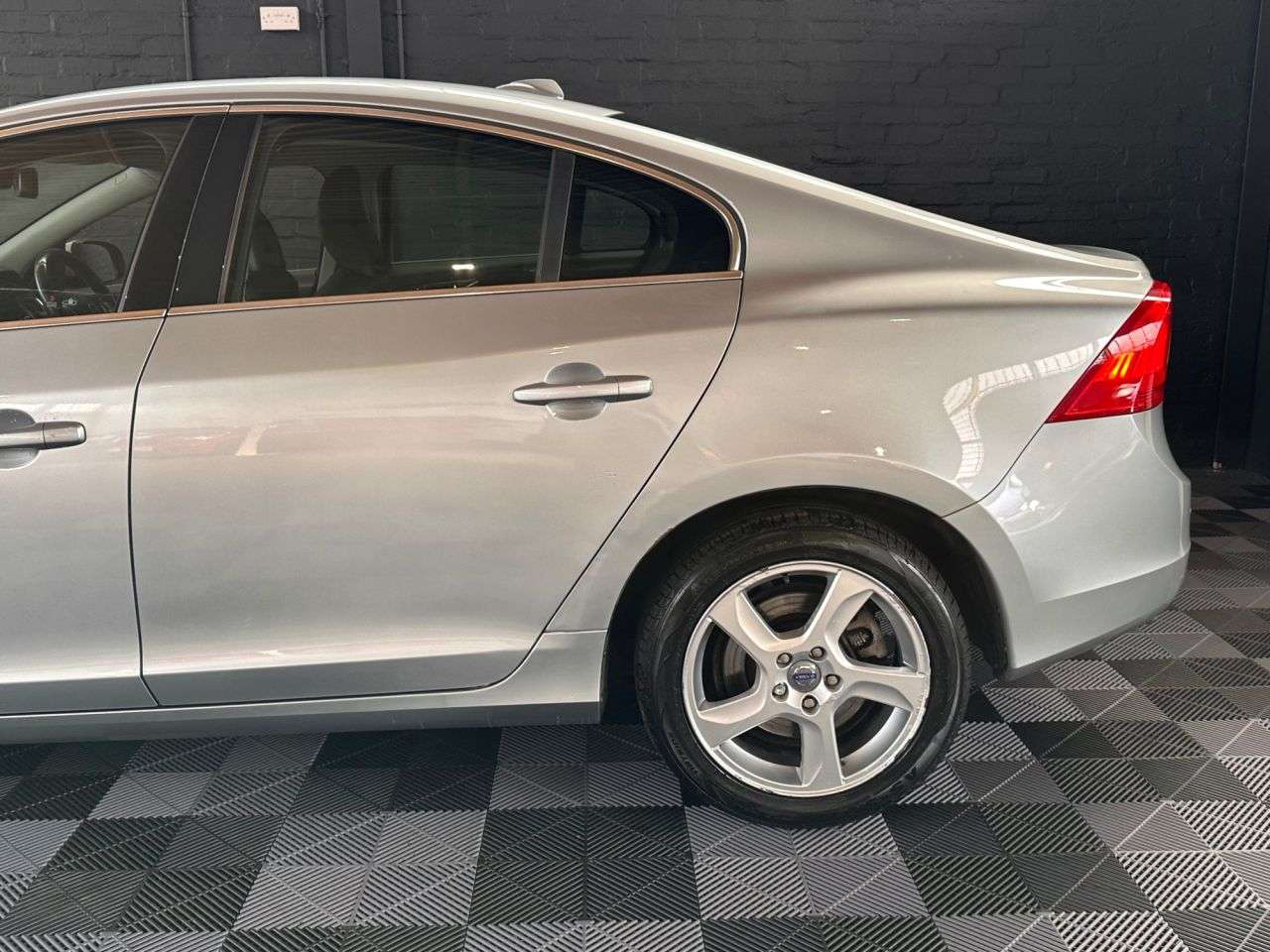 2011 VOLVO S60 2011 VOLVO S60