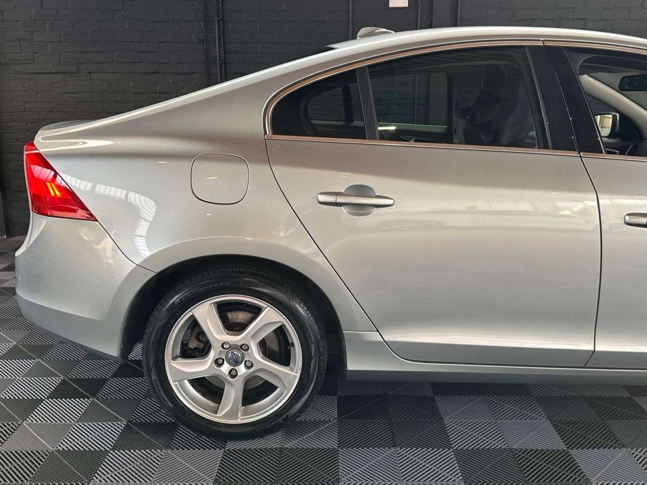 2011 VOLVO S60 2011 VOLVO S60