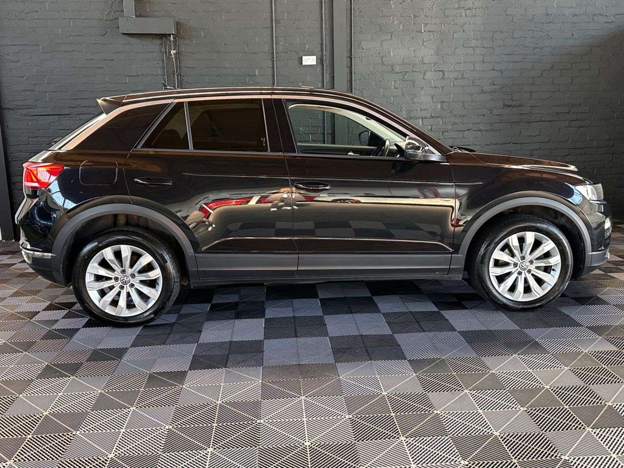 2019 VOLKSWAGEN T-ROC 2019 VOLKSWAGEN T-ROC