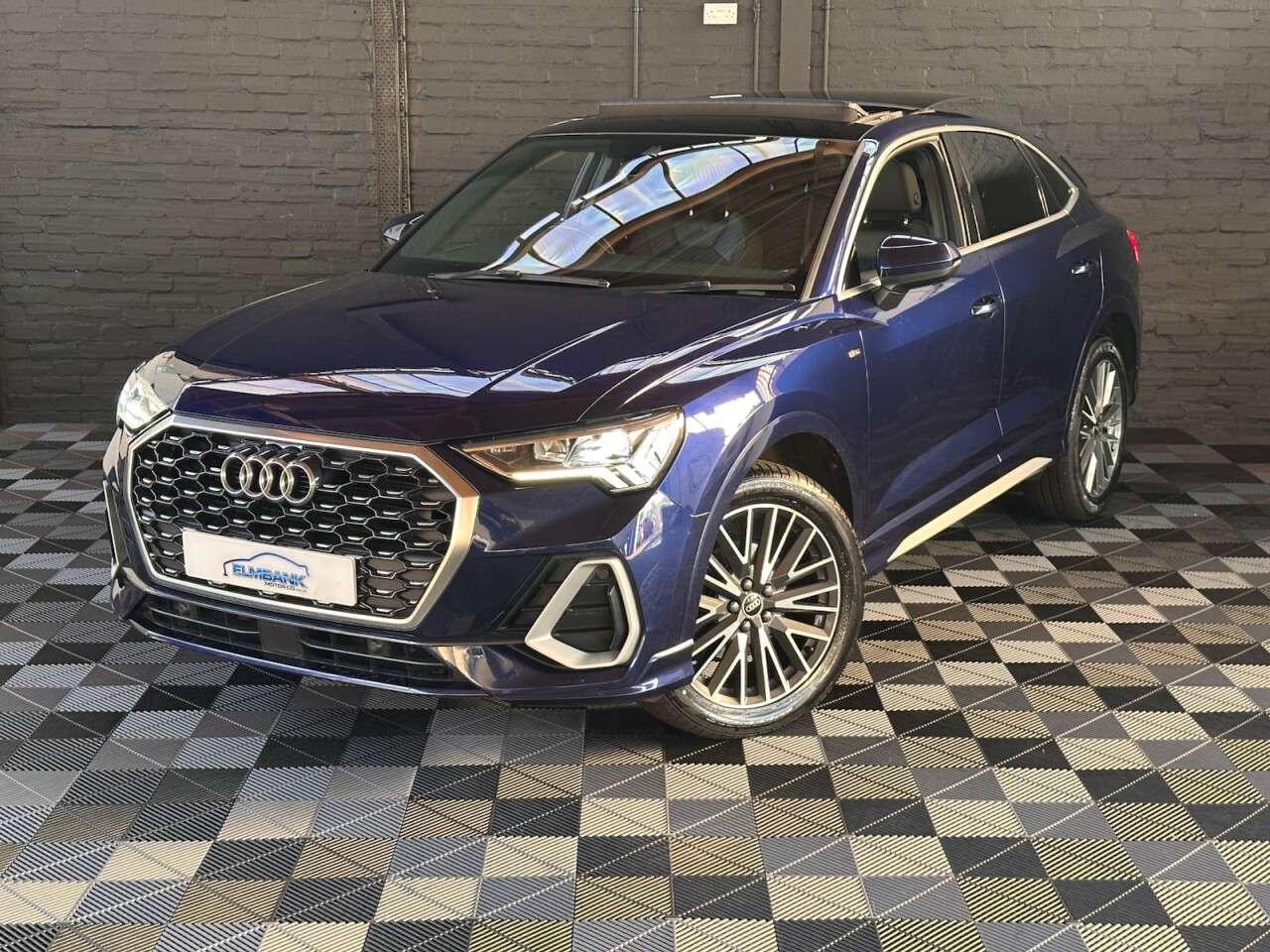 A 2020 AUDI Q3 2.0 TDI 35 S line Sportback 5dr Diesel S Tronic Euro 6 (s/s) (150 ps) DEPAR A 2020 AUDI Q3 2.0 TDI 35 S line Sportback 5dr Diesel S Tronic Euro 6 (s/s) (150 ps) DEPAR