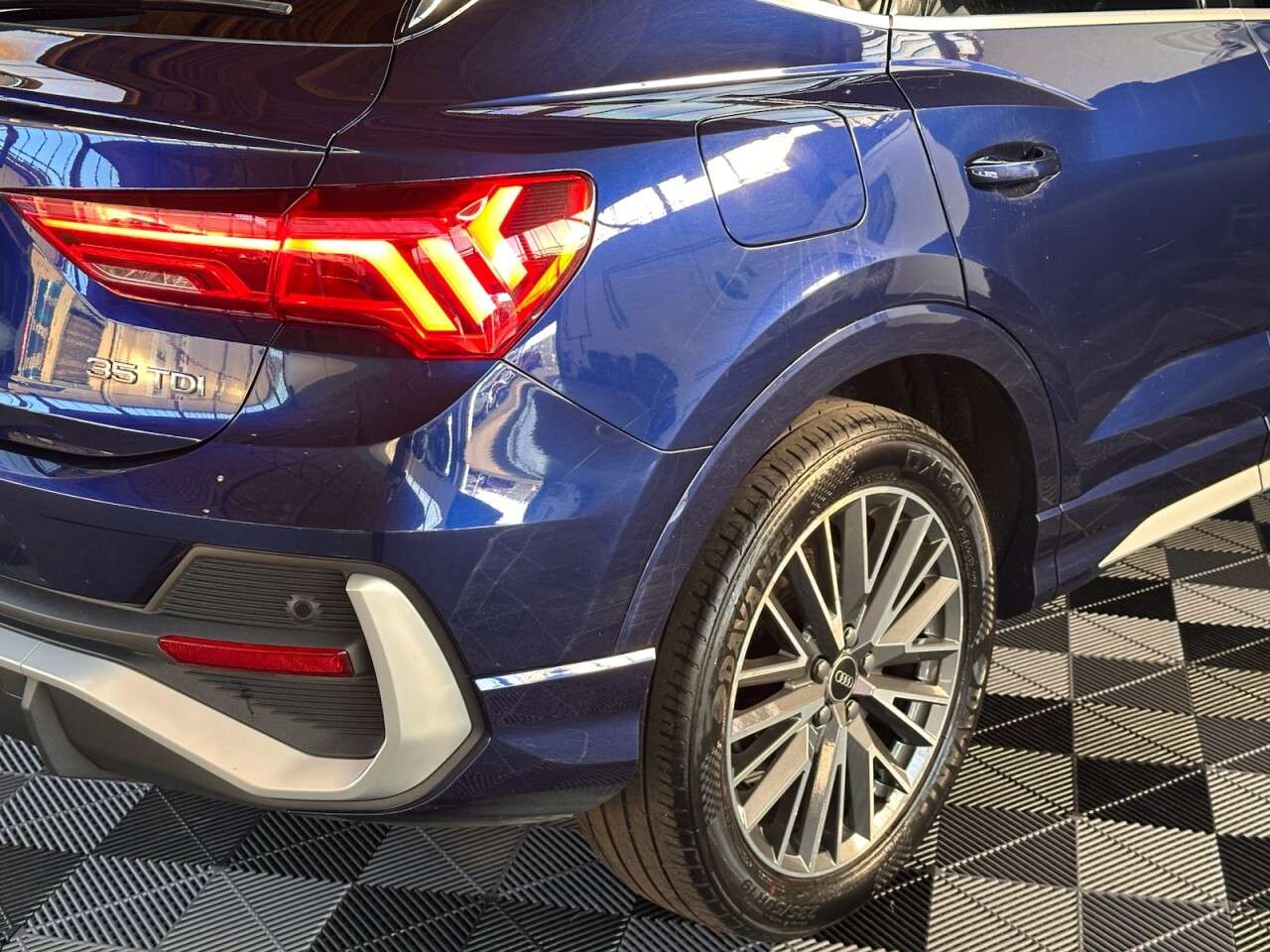 2020 AUDI Q3 2020 AUDI Q3