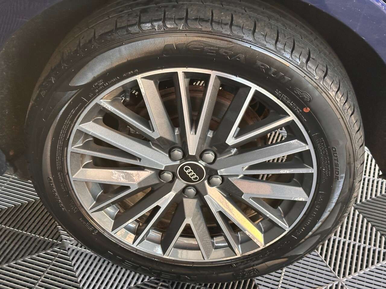 2020 AUDI Q3 2020 AUDI Q3