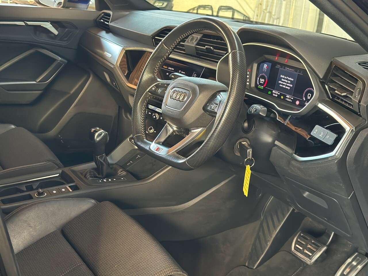 2020 AUDI Q3 2020 AUDI Q3