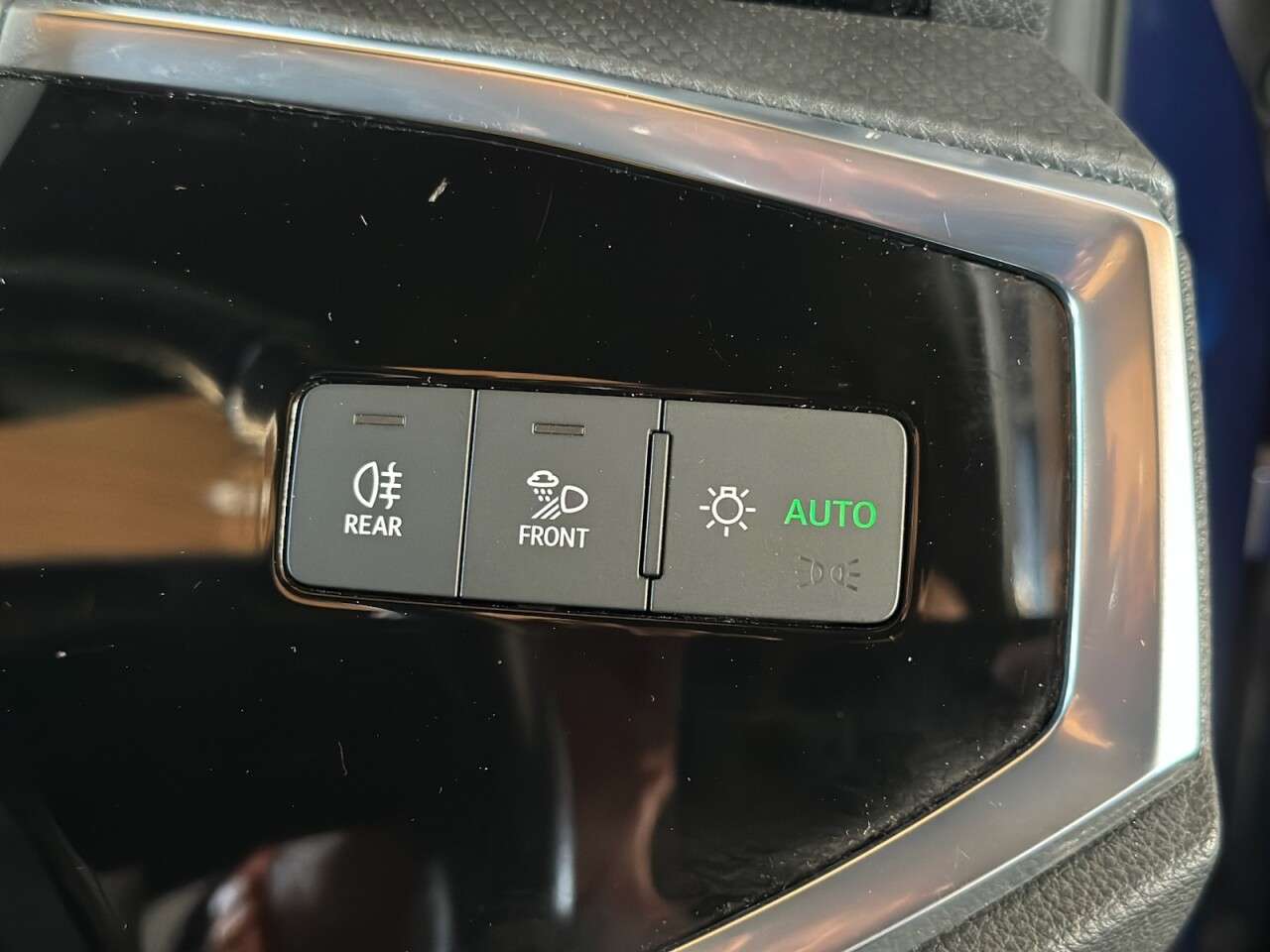 2020 AUDI Q3 2020 AUDI Q3