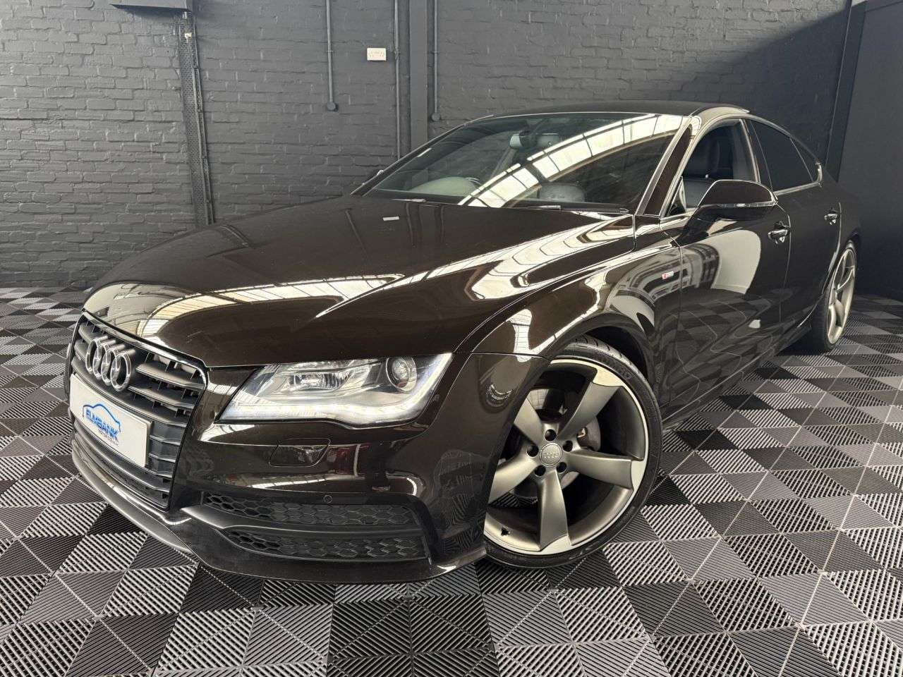 A 2013 AUDI A7 3.0 TDI V6 Black Edition Sportback 5dr Diesel Tiptronic quattro Euro 5 (s/s A 2013 AUDI A7 3.0 TDI V6 Black Edition Sportback 5dr Diesel Tiptronic quattro Euro 5 (s/s