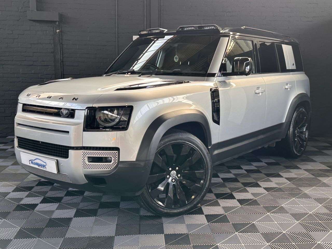 A 2021 LAND ROVER DEFENDER 3.0 D250 MHEV First Edition SUV 5dr Diesel Auto 4WD Euro 6 (s/s) (250 ps) 3 A 2021 LAND ROVER DEFENDER 3.0 D250 MHEV First Edition SUV 5dr Diesel Auto 4WD Euro 6 (s/s) (250 ps) 3