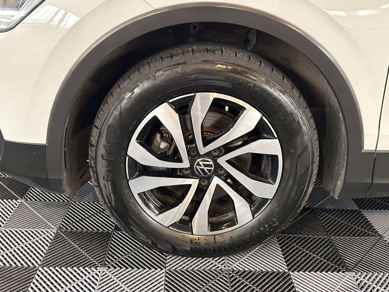 2021 VOLKSWAGEN TIGUAN 2021 VOLKSWAGEN TIGUAN