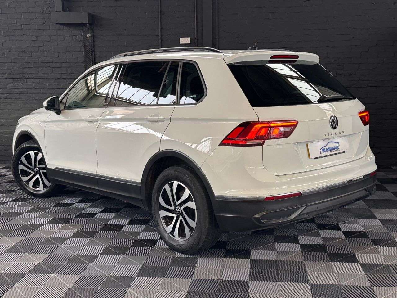 2021 VOLKSWAGEN TIGUAN 2021 VOLKSWAGEN TIGUAN