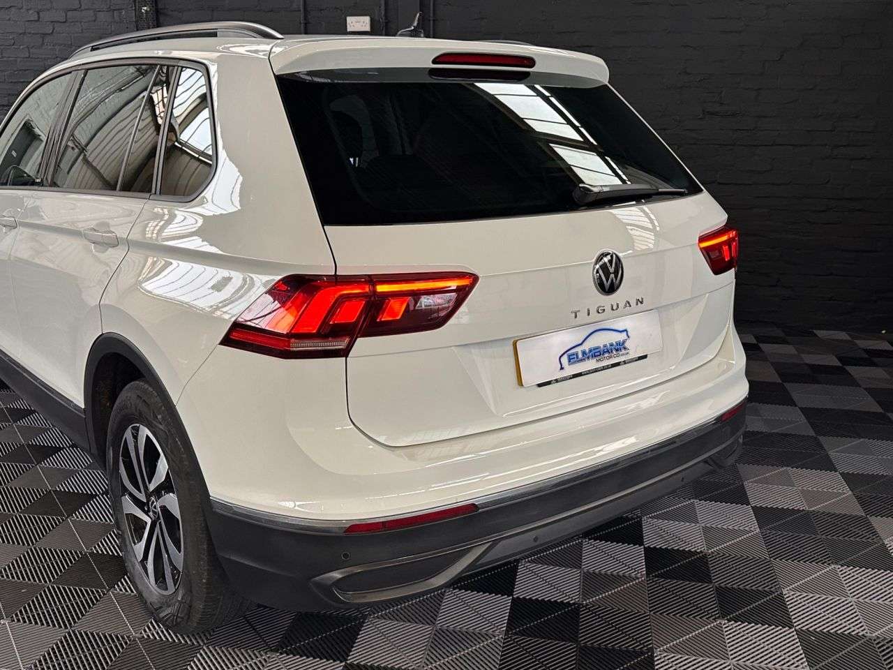 2021 VOLKSWAGEN TIGUAN 2021 VOLKSWAGEN TIGUAN