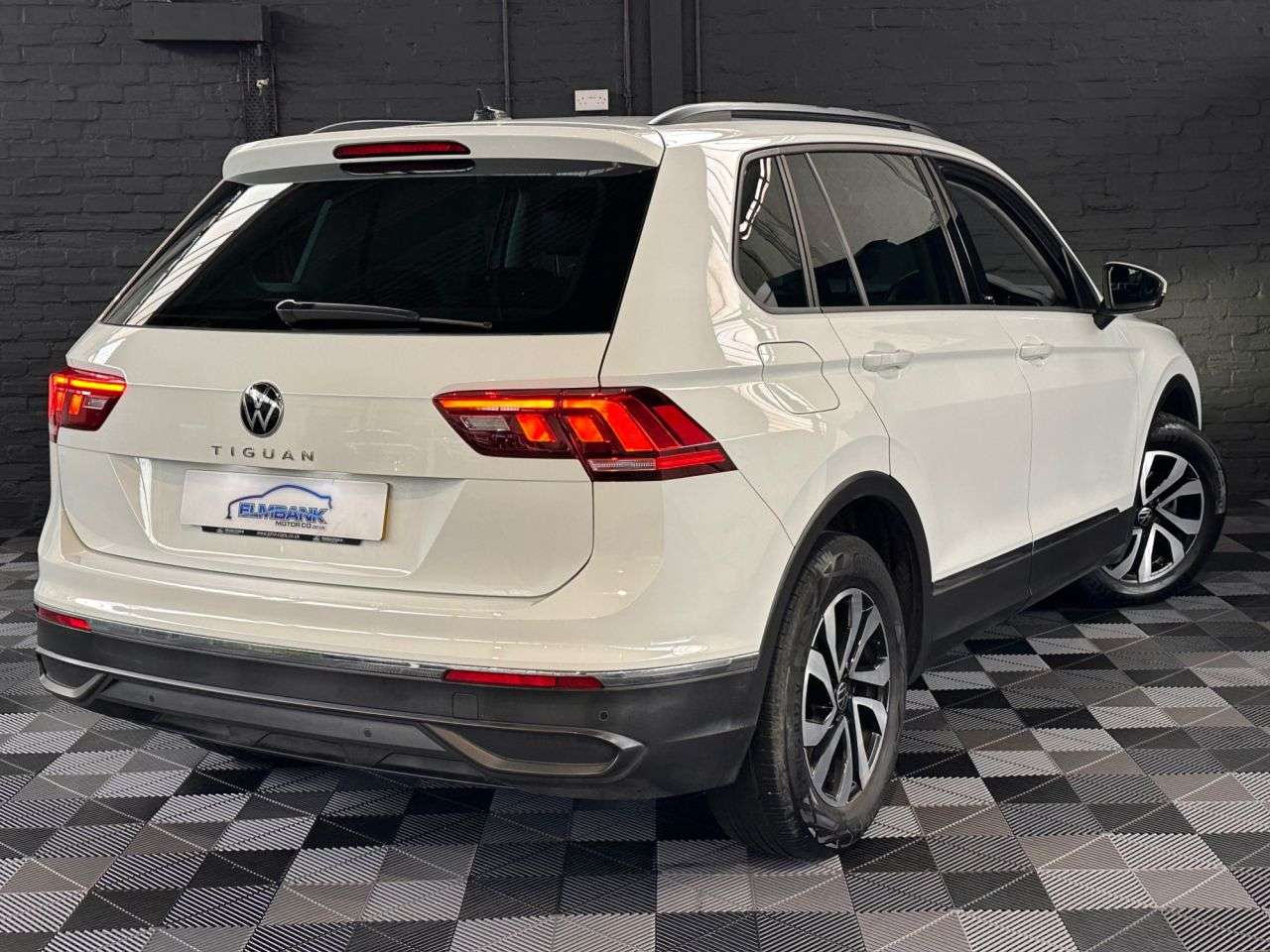 2021 VOLKSWAGEN TIGUAN 2021 VOLKSWAGEN TIGUAN