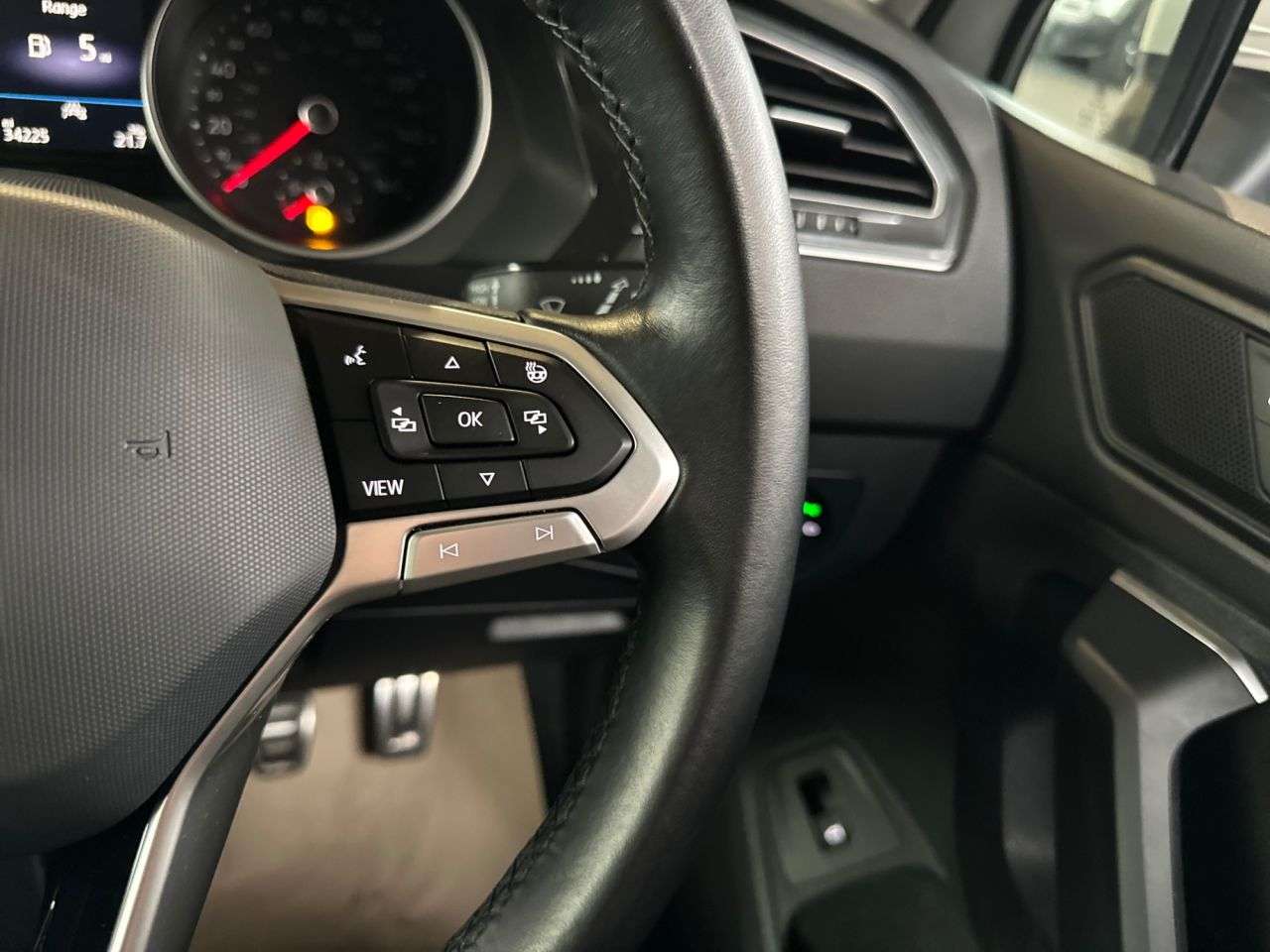 2021 VOLKSWAGEN TIGUAN 2021 VOLKSWAGEN TIGUAN