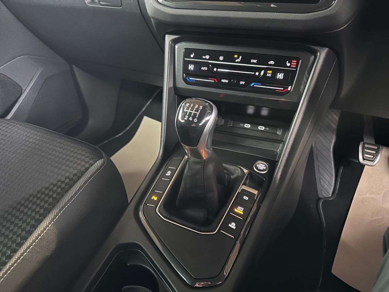 2021 VOLKSWAGEN TIGUAN 2021 VOLKSWAGEN TIGUAN