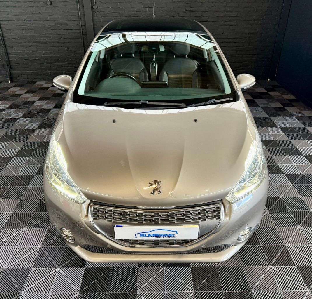 2013 PEUGEOT 208 2013 PEUGEOT 208