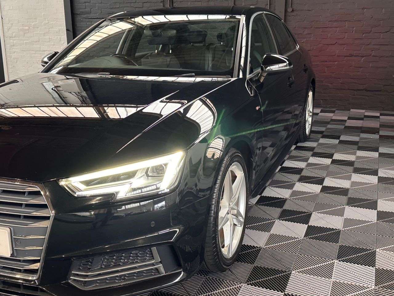 2018 AUDI A4 2018 AUDI A4