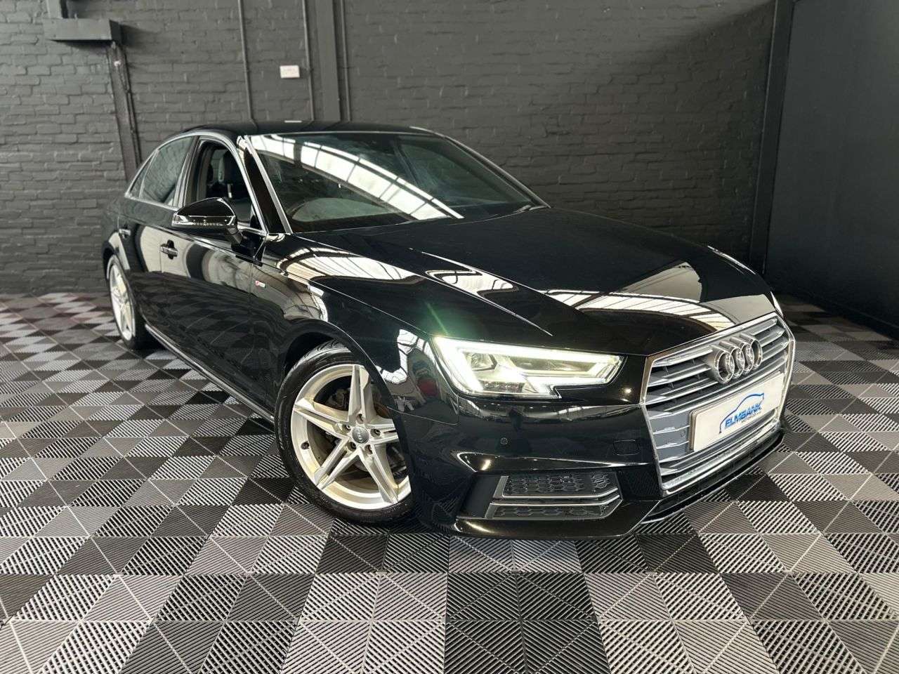 2018 AUDI A4 2018 AUDI A4