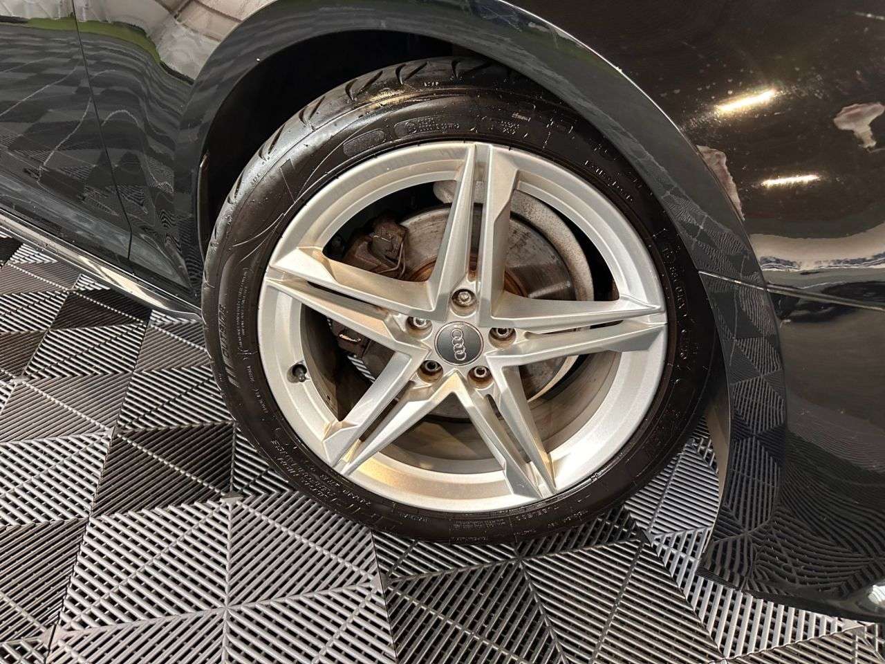 2018 AUDI A4 2018 AUDI A4