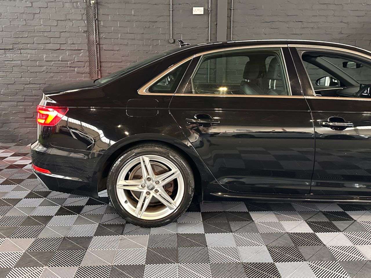 2018 AUDI A4 2018 AUDI A4