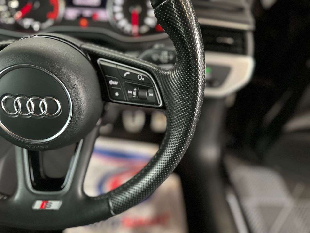 2018 AUDI A4 2018 AUDI A4