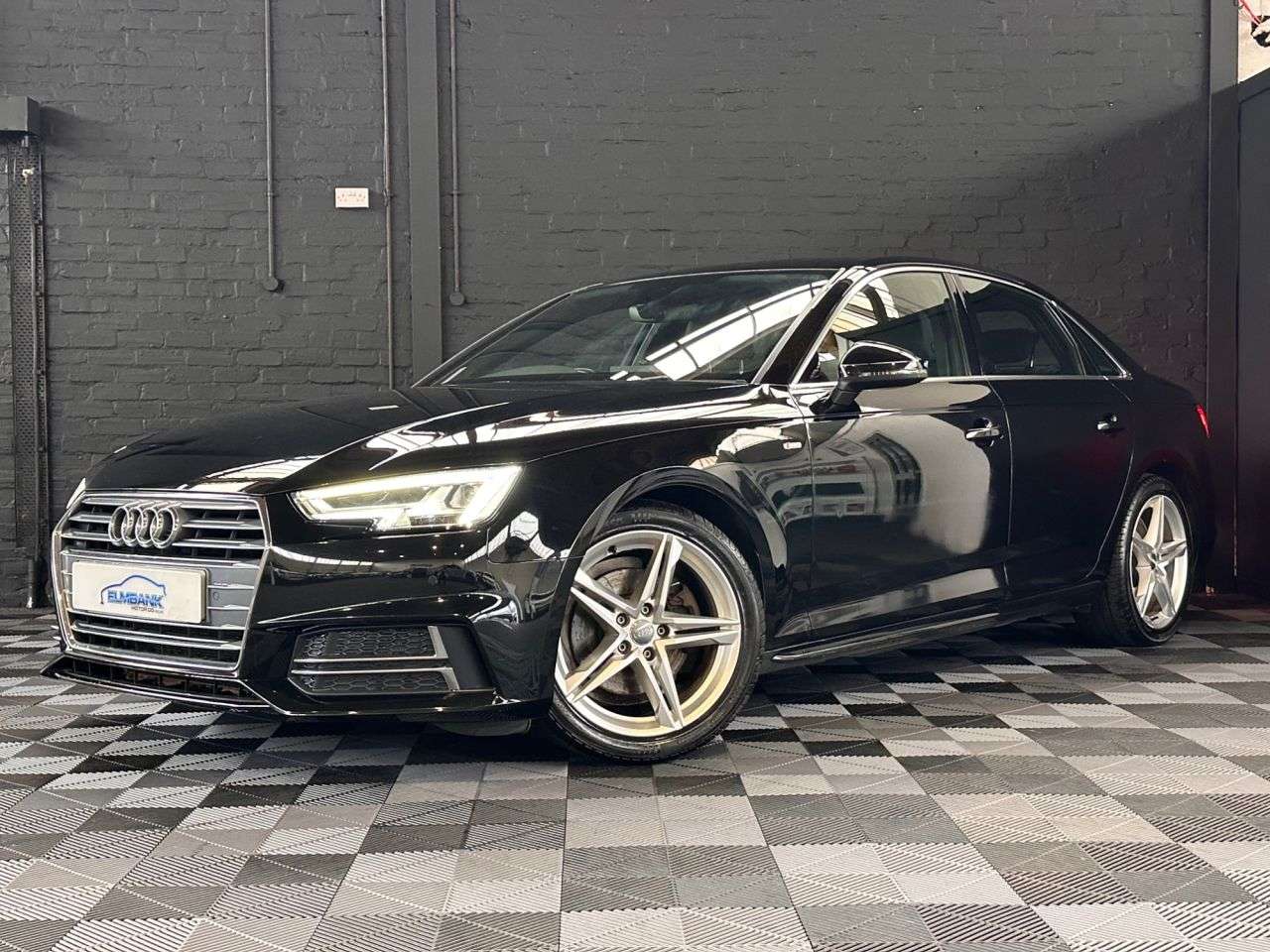 2018 AUDI A4 2018 AUDI A4