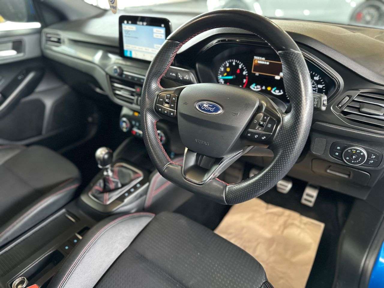 A 2018 FORD FOCUS 1.0T EcoBoost ST-Line X Hatchback 5dr Petrol Manual Euro 6 (s/s) (125 ps) F A 2018 FORD FOCUS 1.0T EcoBoost ST-Line X Hatchback 5dr Petrol Manual Euro 6 (s/s) (125 ps) F