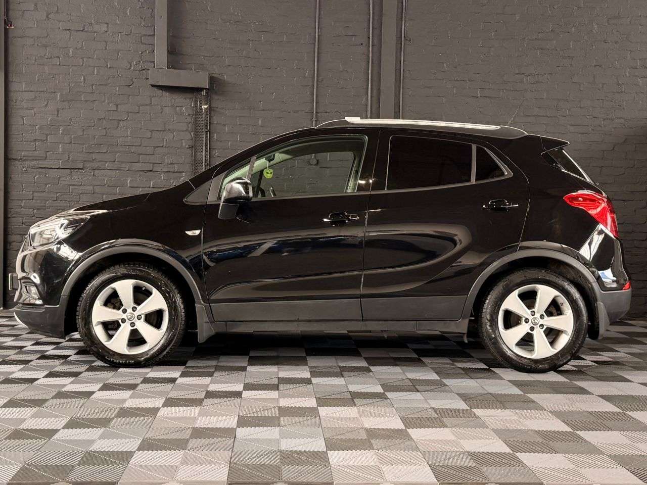 A 2019 VAUXHALL MOKKA X 1.4i Turbo ecoTEC Active SUV 5dr Petrol Manual Euro 6 (s/s) (140 ps) MANUAL A 2019 VAUXHALL MOKKA X 1.4i Turbo ecoTEC Active SUV 5dr Petrol Manual Euro 6 (s/s) (140 ps) MANUAL