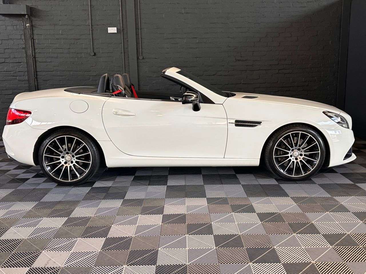 2017 MERCEDES-BENZ SLC 2017 MERCEDES-BENZ SLC