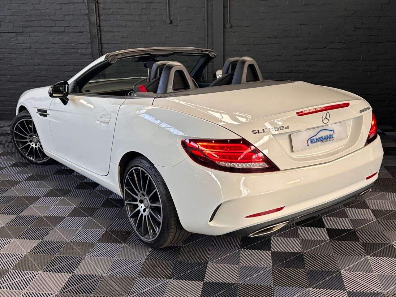 2017 MERCEDES-BENZ SLC 2017 MERCEDES-BENZ SLC