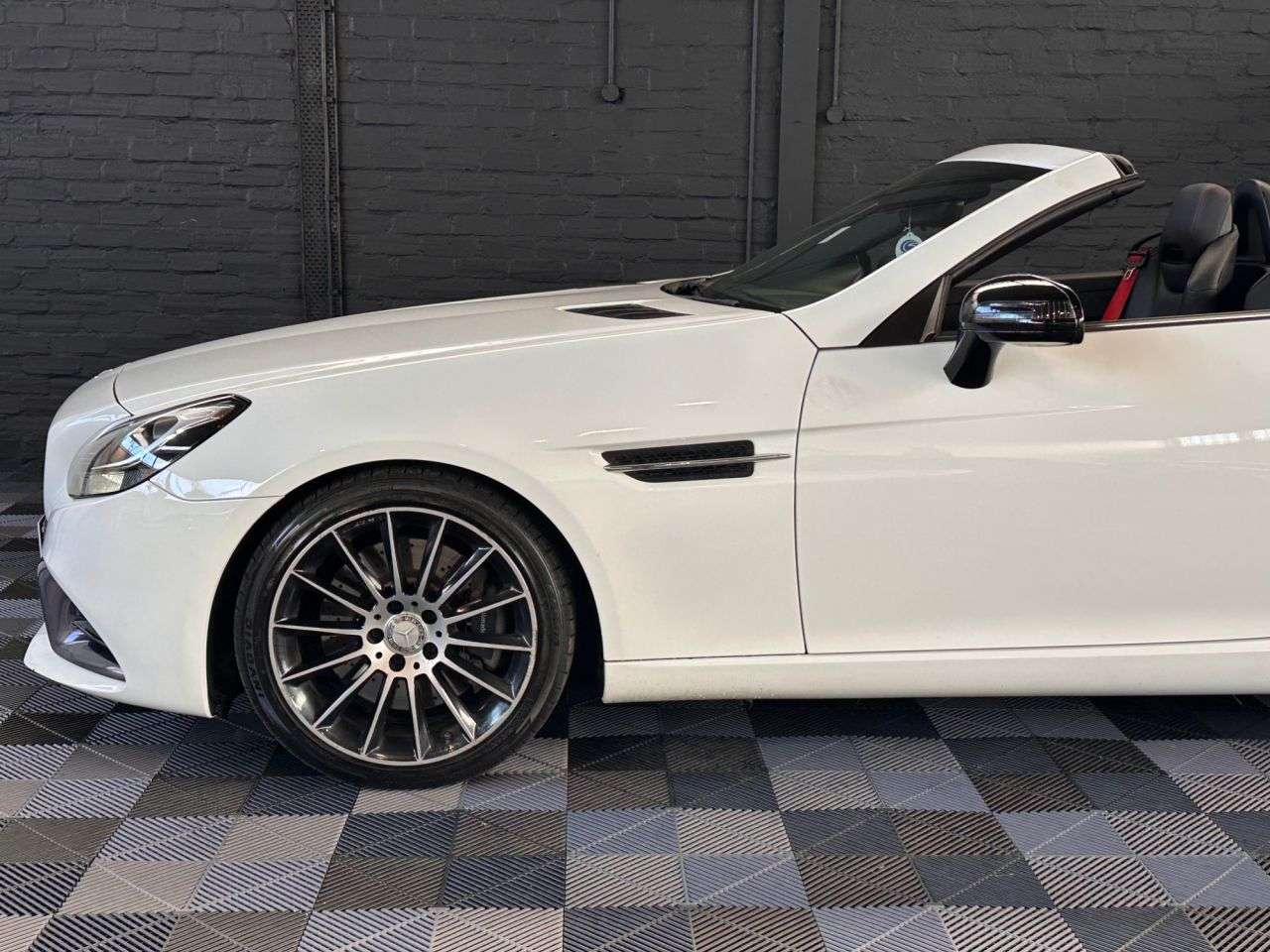 2017 MERCEDES-BENZ SLC 2017 MERCEDES-BENZ SLC