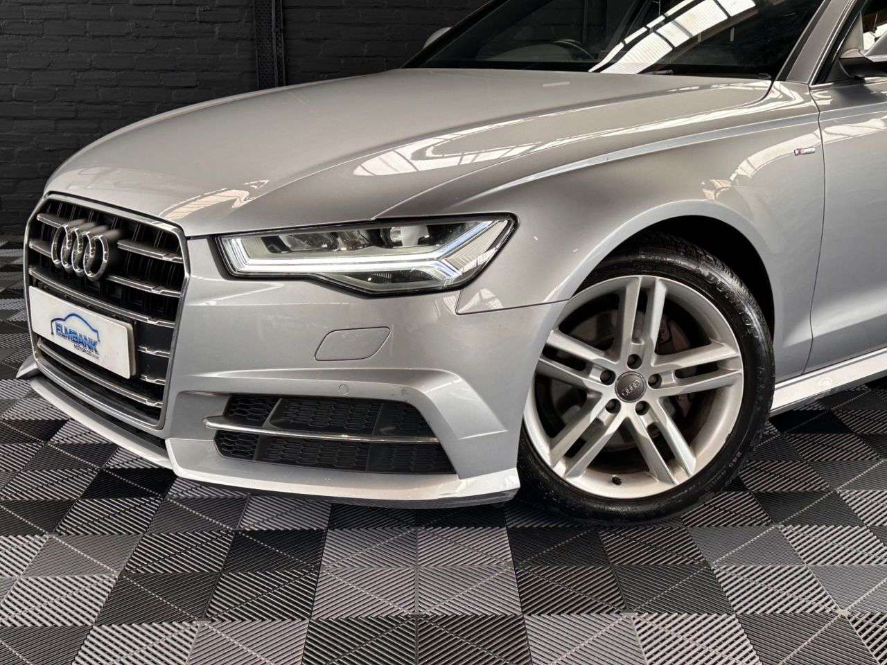 A 2018 AUDI A6 SALOON 2.0 TDI ultra S line Saloon 4dr Diesel Manual Euro 6 (s/s) (190 ps) A 2018 AUDI A6 SALOON 2.0 TDI ultra S line Saloon 4dr Diesel Manual Euro 6 (s/s) (190 ps)