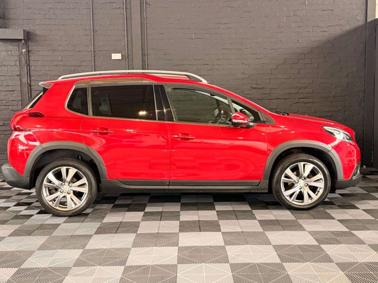 2019 PEUGEOT 2008 2019 PEUGEOT 2008