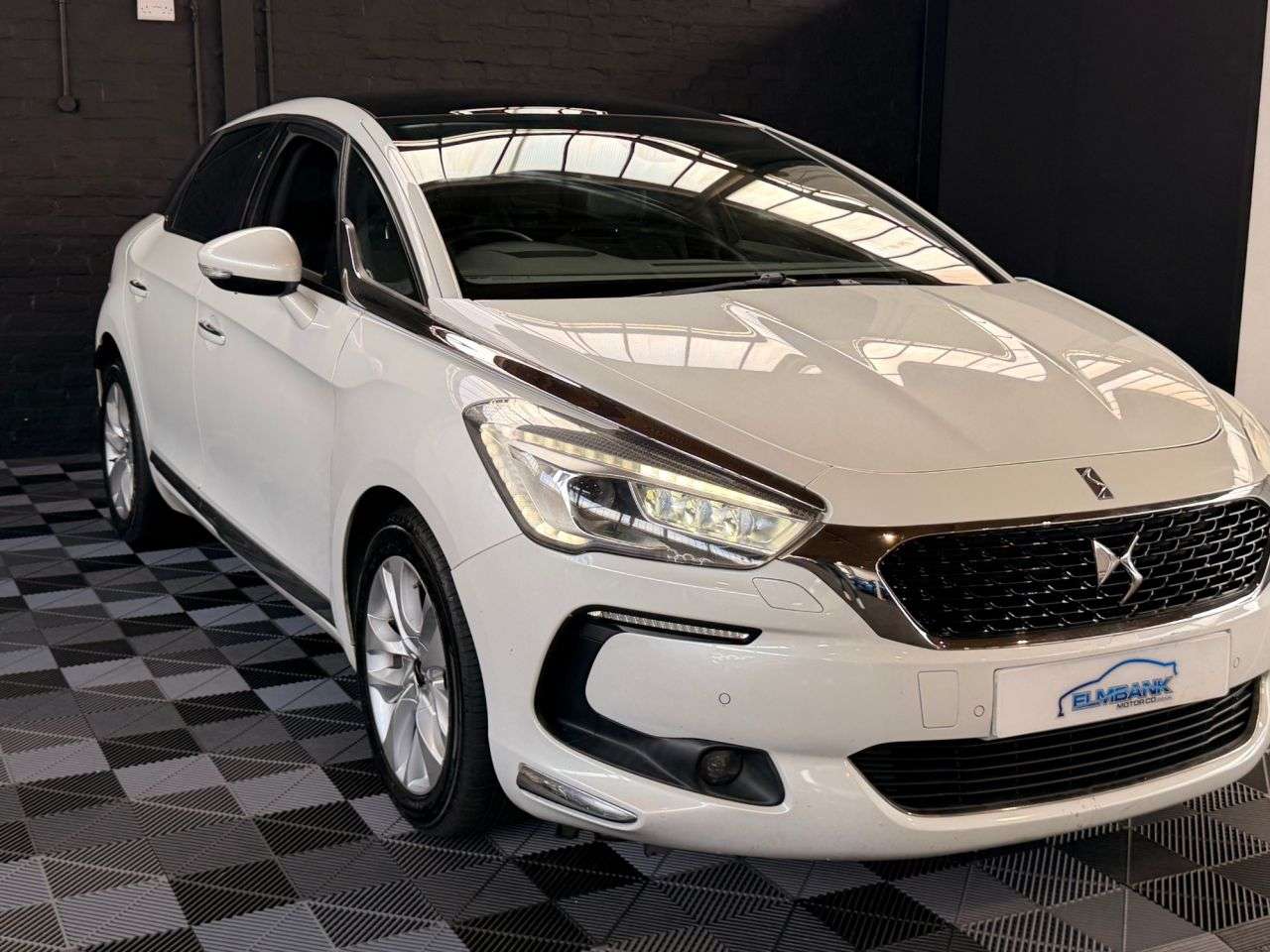 2015 DS AUTOMOBILES DS 5 2015 DS AUTOMOBILES DS 5