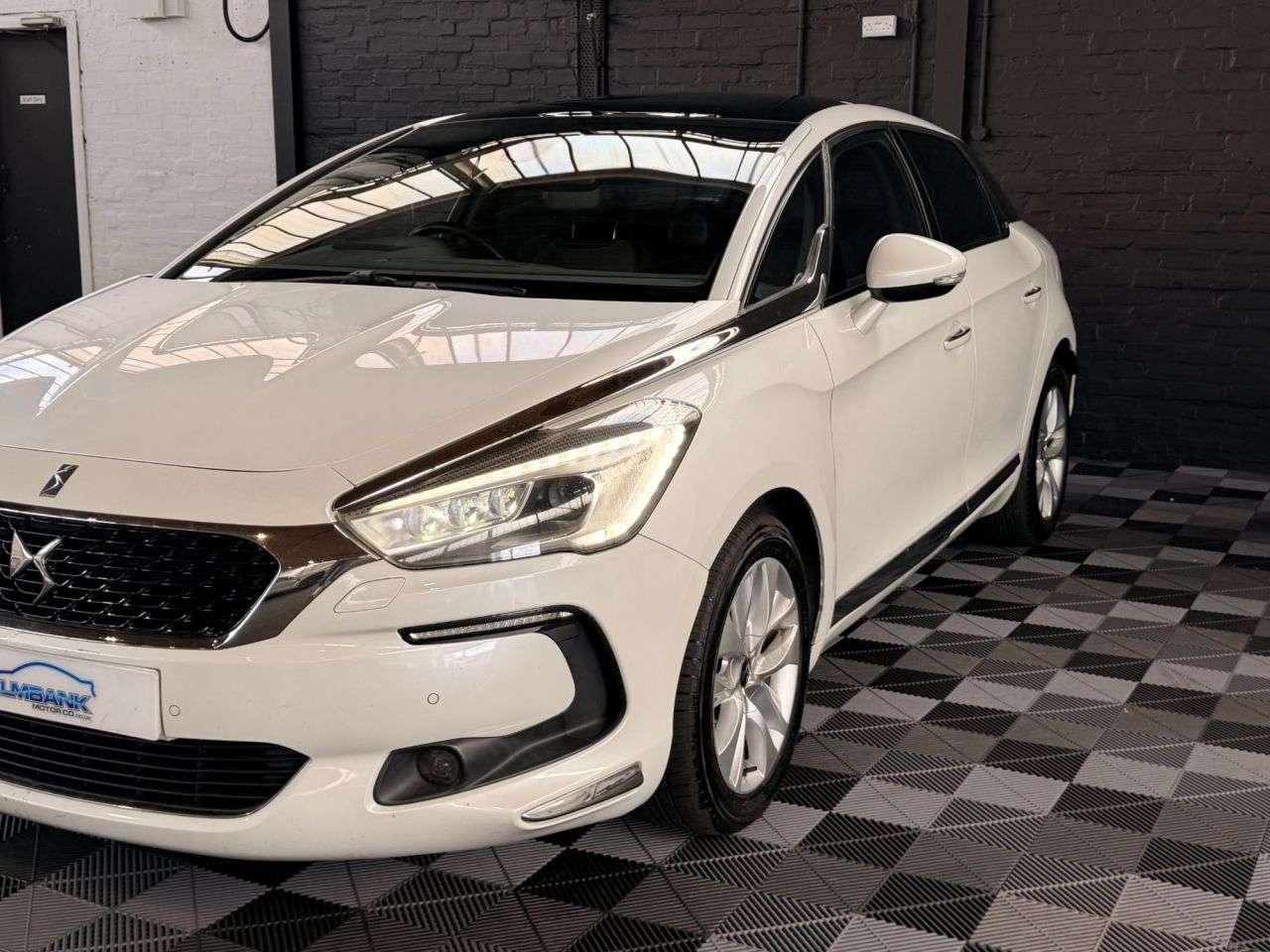 2015 DS AUTOMOBILES DS 5 2015 DS AUTOMOBILES DS 5